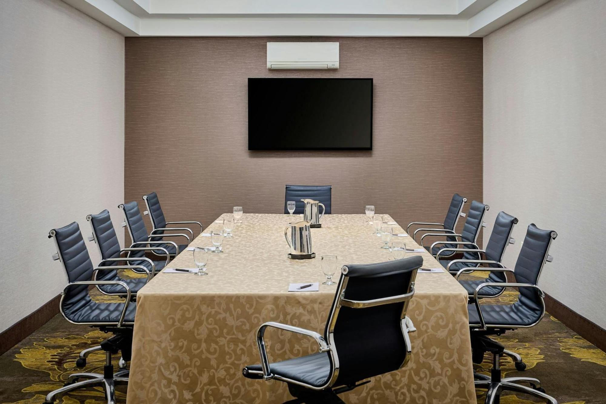 Sheraton Hamilton Hotel Buitenkant foto