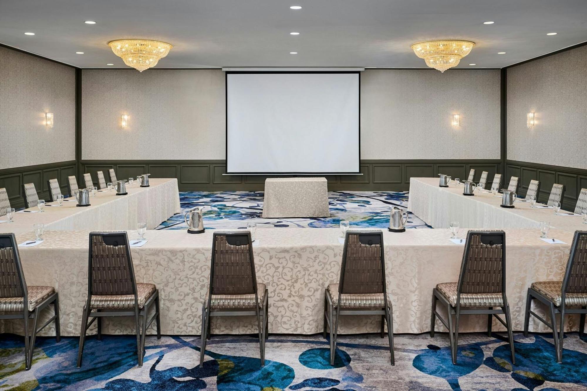 Sheraton Hamilton Hotel Buitenkant foto
